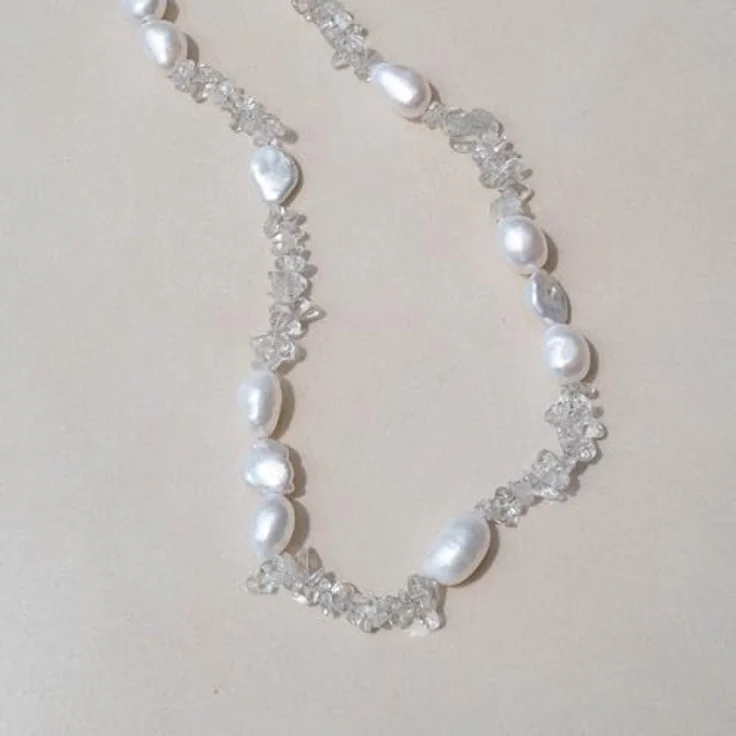 Purelei Crystal Wave Kette mit Keshi-Perlen und Bergkristallen, 18K vergoldet, verstellbar 40-45 cm, Silber – Bild 5