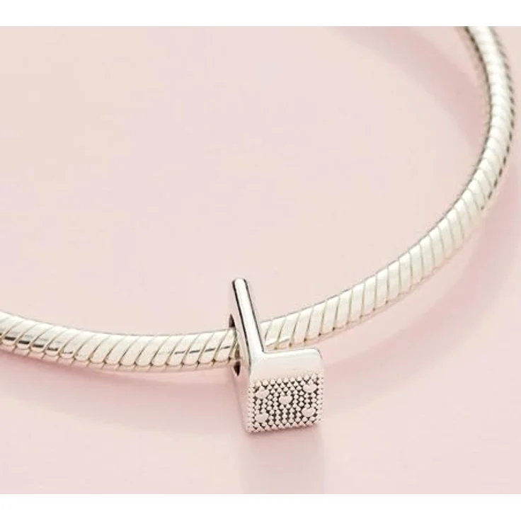 PANDORA Moments Buchstabe L, Wendbares Alphabet-Charm aus Sterling-Silber mit geprägten Herzen und Perlen, kompatibel mit Armbändern der Moments Kollektion – Bild 5