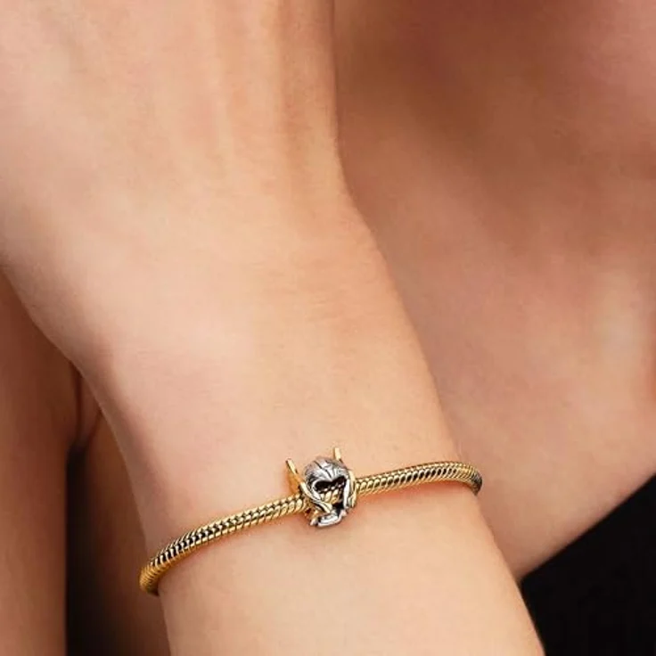 PANDORA Moments Marvel Thor Helm Charm, Sterling-Silber mit 14K vergoldeter Metalllegierung, Kompatibel mit Pandora Moments, 764215C00 – Bild 4