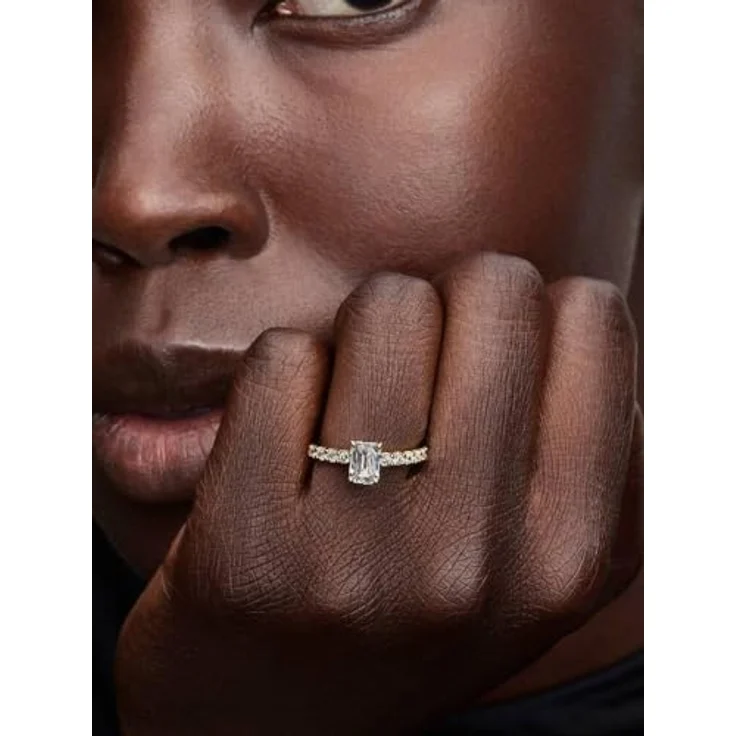 PANDORA Ring Rechteckiger Halo, 14 Karat Vergoldung mit Cubic Zirkonia, Damen Statement Ring mit erhabenem Stein und Pavé Ringschiene, Größe 52, 164506C01-52 – Bild 3