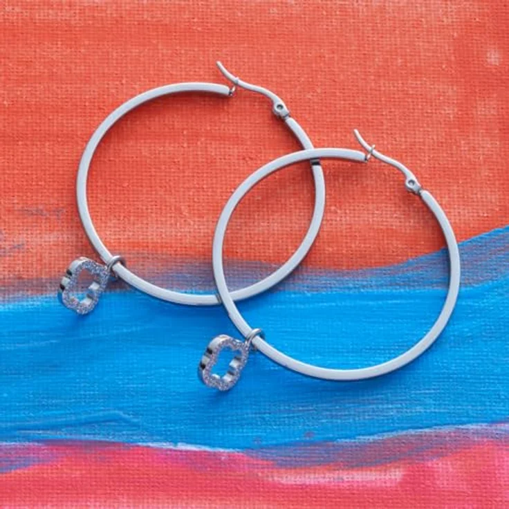 JEWELS BY LEONARDO Kreolen Marli, 1 Paar Ohrringe aus silberfarbenem Edelstahl, große schlichte Hoop-Ringe, allergikerfreundlich und robust, Geschenkverpackung, 5,5 x 0,2 x 5 cm – Bild 4
