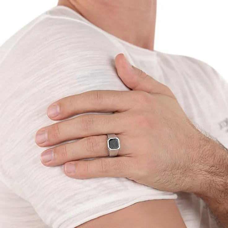 JOOP! Herren Siegelring aus Edelstahl, mit schwarzem Linienstein, 12 mm, in Schmuck Geschenk Box – Bild 2