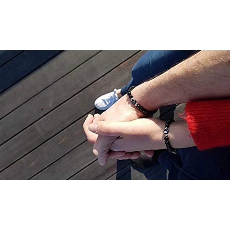 BERGERLIN Buchstabe Armband schwarz (Buchstabe L), flexibles Unisex-Design aus echtem Onyx für Handgelenke 16-20cm, inkl. Leinenbeutel – Bild 3