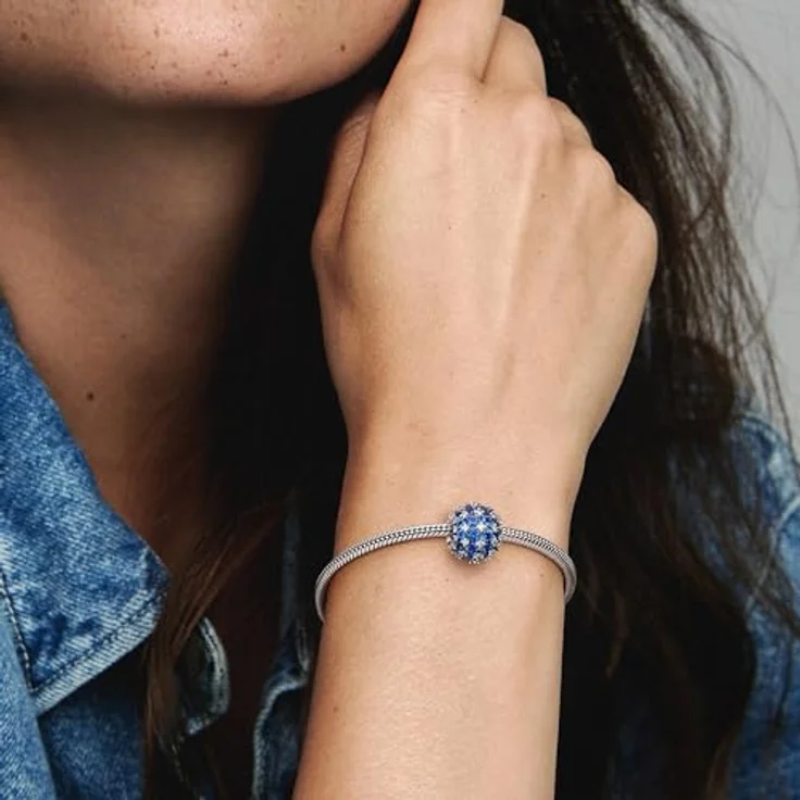 PANDORA Moments Funkelndes Rundes Pavé-Charm in Blau aus Sterling Silber mit 88 künstlichen Kristallen, kompatibel mit Moments Armbändern, 792630C02 – Bild 5