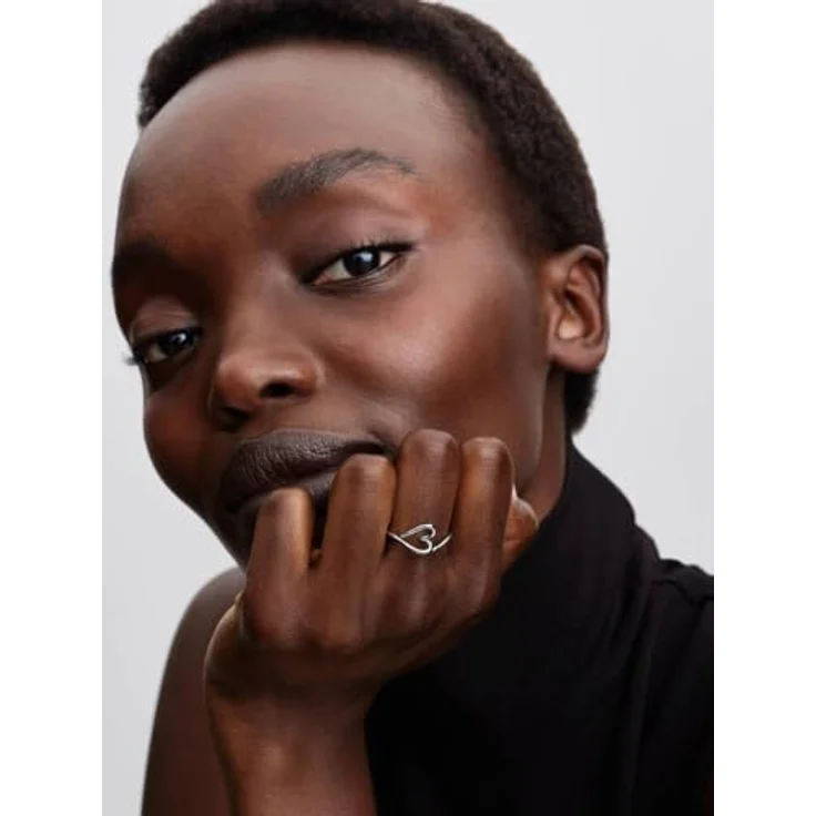 PANDORA Essence Organisch Geformtes Herz, Kleiner Ring aus Sterling Silber, Größe 54, minimalistisch und skulptural – Bild 3