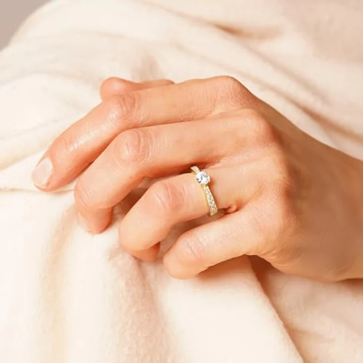 GLIZZ Damenring Gold 333/8K mit Zirkonia, elegantes Schmuckstück für Frauen, Ringgröße 52/16,6, hochwertiges Accessoire in Geschenkverpackung – Bild 3