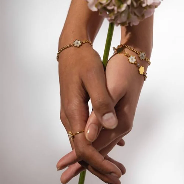 Purelei Flowering Damenarmband, Verstellbares Edelstahl-Armband mit Blüten Anhänger und Zirkonia, Wasserfest, Gold/Silber/Roségold – Bild 4