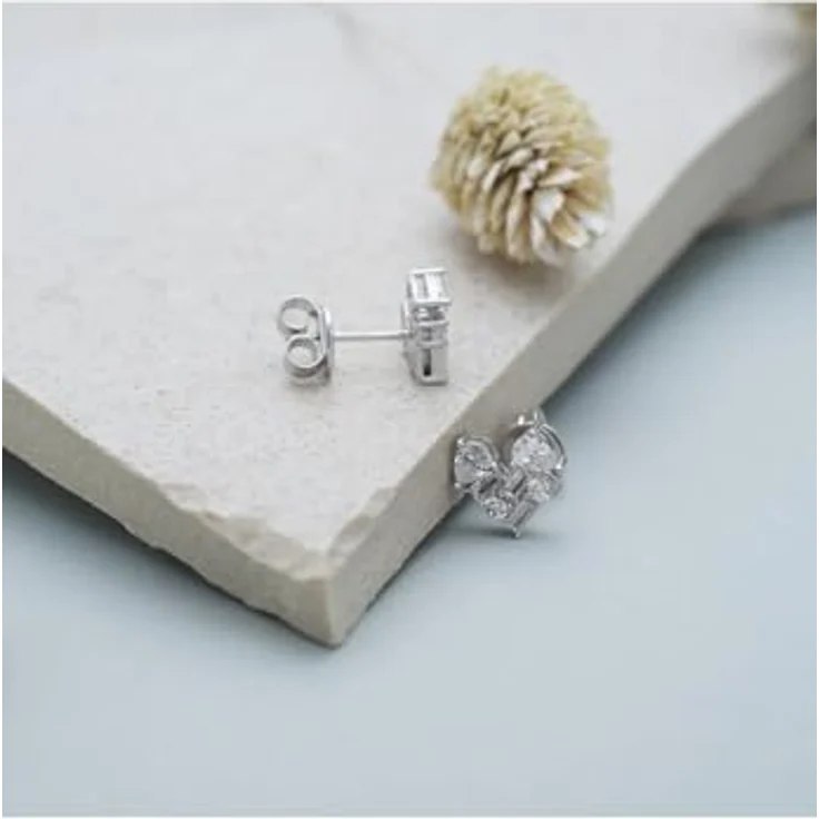 JETTE Damen-Ohrstecker 925er Silber, rhodiniert, recycelte Zirkonia, Herzdesign, One Size, 0,9 cm – Bild 3