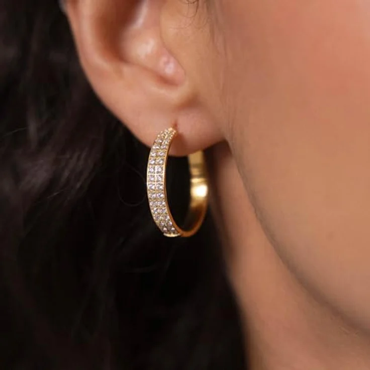 Purelei City Lights Creolen Ohrringe Damen, Edelstahl 18K vergoldet mit Zirkonia, wasserfest, Durchmesser 24,8 mm, glänzend und elegant – Bild 2