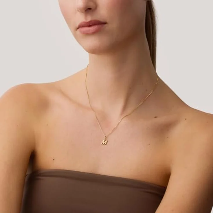 Amor Motivanhänger "M", Unisex Anhänger aus 375 Gold, 1,3 cm, in Geschenkbox – Bild 2