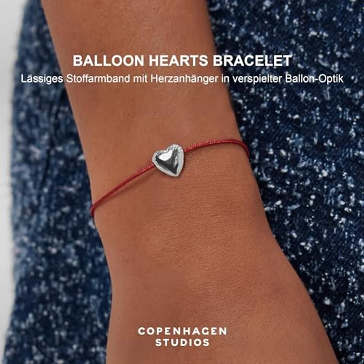 COPENHAGEN STUDIOS Bracelet Balloon Hearts, Damenarmband mit stufenlos verstellbarem Nylonband, herzförmiger Edelstahlanhänger in burgundy und silber – Bild 2
