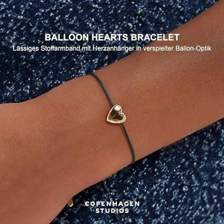Copenhagen STUDIOS Bracelet Balloon Hearts - Damenarmband in grün und gold mit Nylonband & Herzanhänger aus poliertem Edelstahl mit 14K Vergoldung, stufenlos verstellbar bis 24 cm – Bild 2