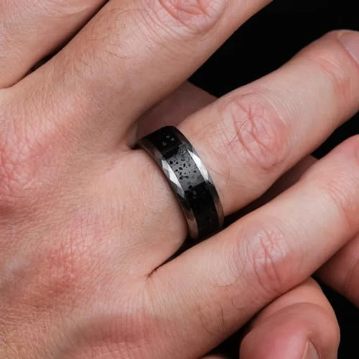 Holzkern Fingerring Sumo Lava/Wolfram, Herrenring aus mehrfarbigem Material, Größe 62, 8 mm Breite – Bild 6