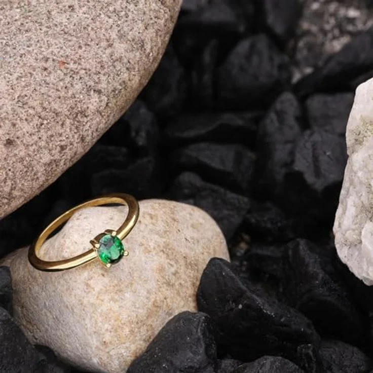 trendor Damenring 333 Gold (8k) Ovaler Zirkonia Grün, elegantes Schmuckstück für Frauen, Ringgröße 54/17,2 – Bild 2