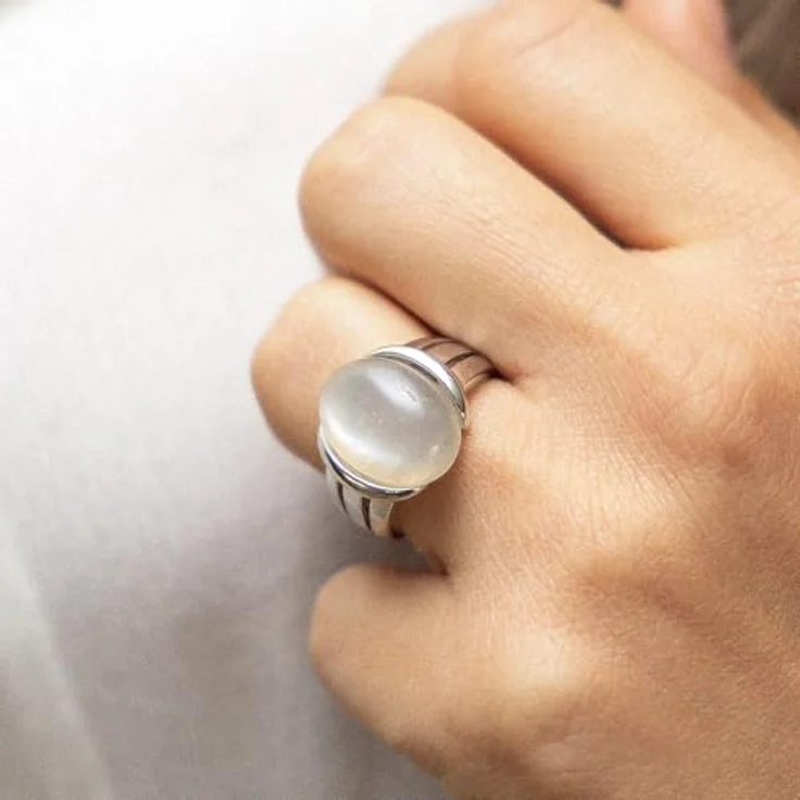 Zeeme Gemstones Damen Ring, 925/- Sterling Silber rhodiniert mit weißem Mondstein 16x12mm, inklusive Etui – Bild 3
