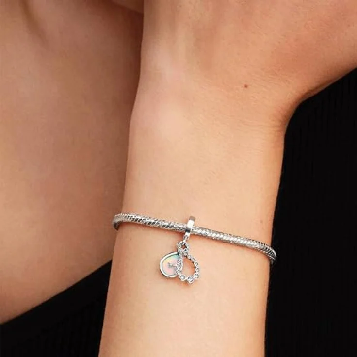 PANDORA Moments Schillernder Doppelter Unendlichkeits-Charm-Anhänger aus Sterling-Silber mit Zirkonia und Kunstharz, graviert „LOVE TIMES INFINITY“, kompatibel mit ME und Moments – Bild 4