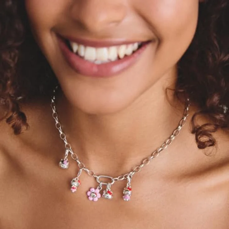 THOMAS SABO Hello Kitty Charm mit roter Schleife – Charm Club Anhänger aus 925er Sterlingsilber, Karabinerhaken, Kaltemail – Bild 3
