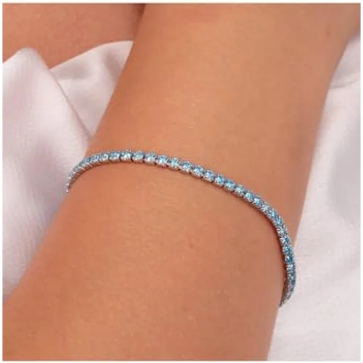 CHRIST Tennisarmband 89086469, zartes Hellblau mit Zirkonia in 4er-Krappenfassung aus 925er Silber, längenverstellbarer Karabinerverschluss – Bild 2