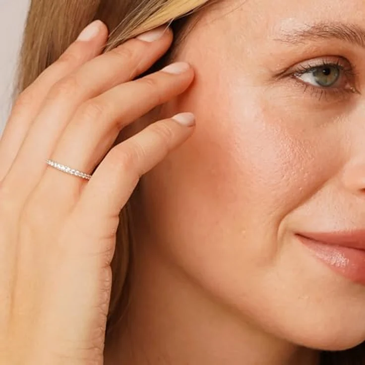 trendor Damenring Gold 333/8K mit Zirkonia, zeitloser Schmuckring für Frauen, Ringgröße 52/16,6, schmale Breite 2 mm, ideale Geschenkidee – Bild 2