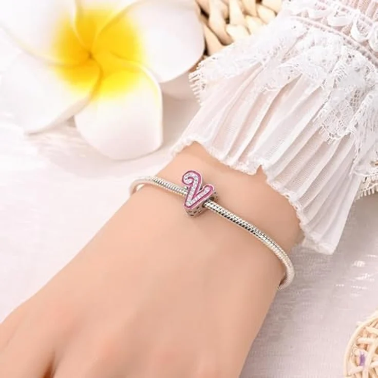 Pandach Damen Charm Anhänger Buchstabe V, 925 Sterling Silber mit Zirkonia-Steinen, passend für Armband und Halskette, kompatibel mit europäischen Charm-Armbändern – Bild 4