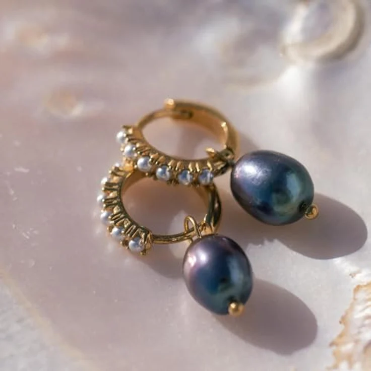 Purelei Pearly Creolen Damen, Edelstahl 18K vergoldet mit Keshiperlen & Glasperlen, Ø 15 mm, Schmuck Unikate (Gold) – Bild 5