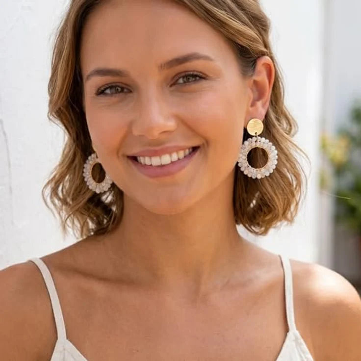 ROISE LADY Boho Statement Ohrringe, Weiß mit runder Form und Kristallweberei, leicht und elegant für Partys und Urlaub – Bild 2