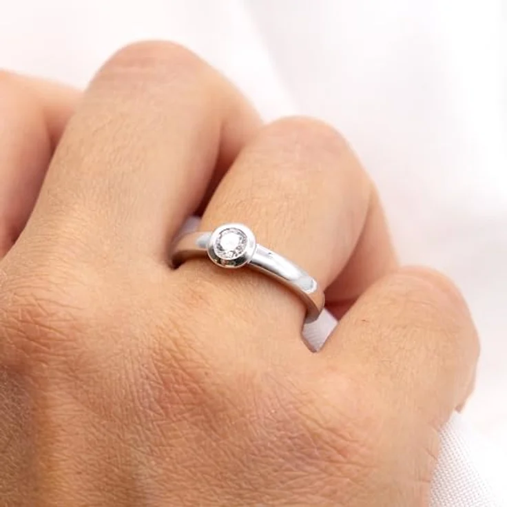 Zeeme Damenring 925/- Sterling Silber, rhodiniert, glänzend mit weißem Zirkonia, inkl. Etui – Bild 3