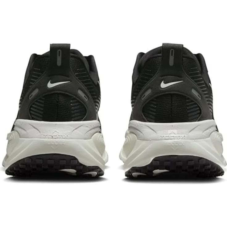 Nike Vomero 18, Laufschuhe in Black Coconut Milk, Light Iron Ore und Summit White mit optimierter Dämpfung und Atmungsaktivität – Bild 3