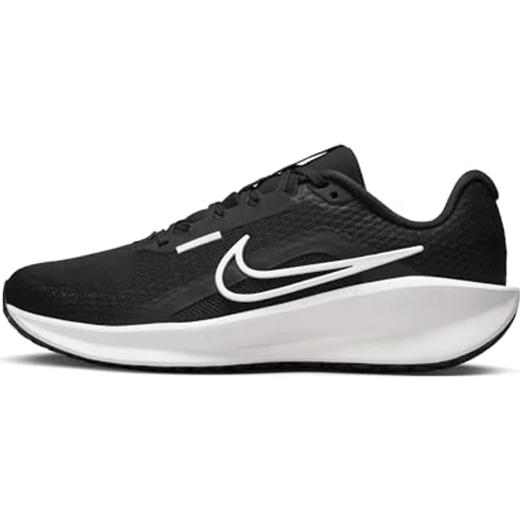 Nike Downshifter 13, Laufschuhe mit atmungsaktivem Sandwich-Mesh und nachhaltiger Dämpfung, schwarz