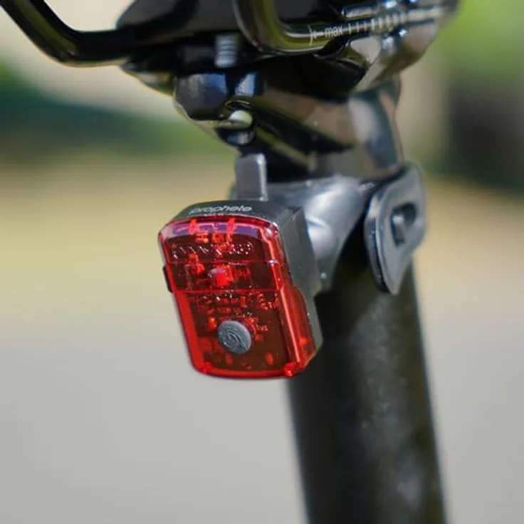 Prophete LED Akku-Beleuchtungs-Set, Fahrradbeleuchtung mit 70/35/20 Lux – Bild 8