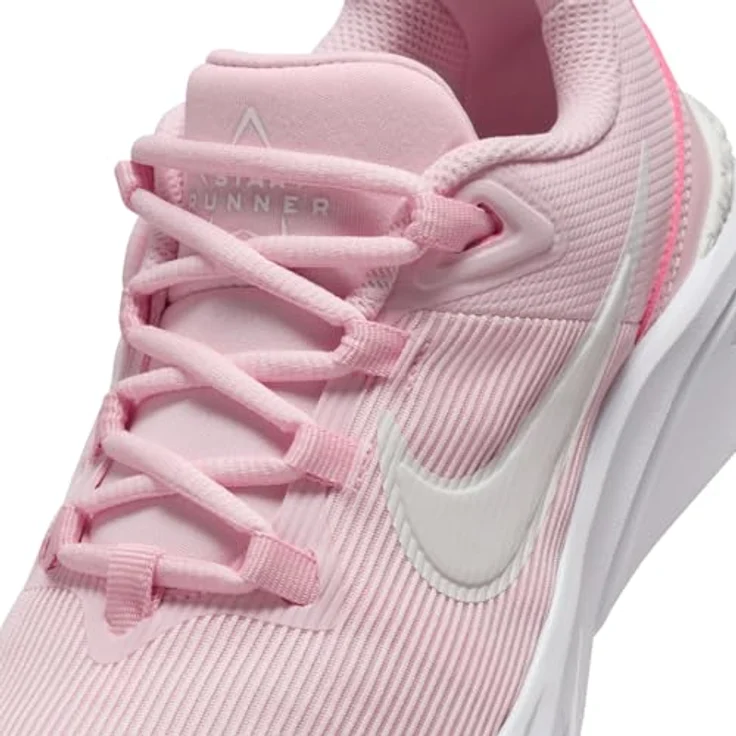 Nike Star Runner 4 Junior, Jungen Laufschuhe mit atmungsaktivem Obermaterial, schwarz – Bild 7