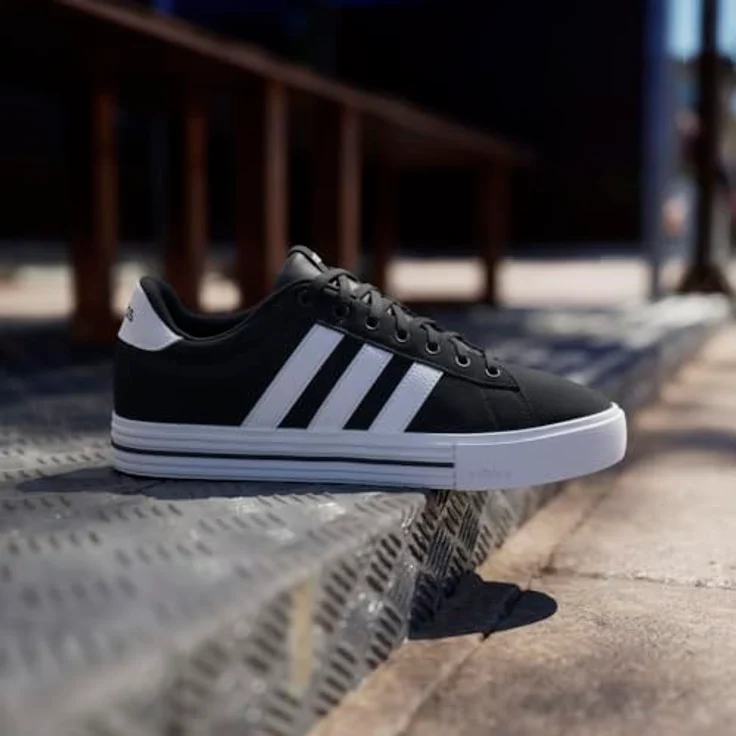 adidas Schuhe Daily 4.0 IF4502, Laufschuhe aus Leder mit Gummiaußensohle und Komfortfutter, recycelte Materialien – Bild 11