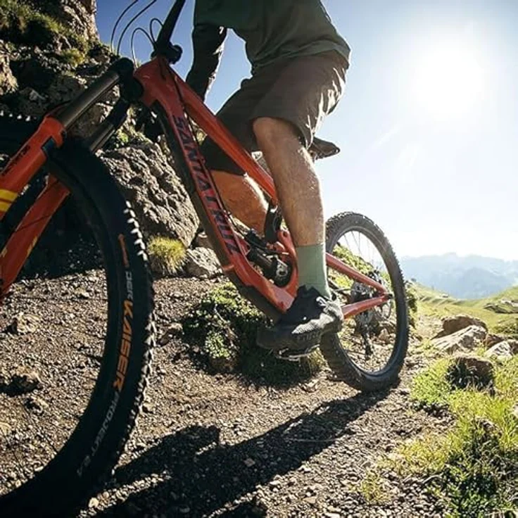 Giro Rincon MTB-Schuhe, atmungsaktive Synchwire™-Obermaterial, BOA® L6-Verschluss, aggressive Gummi-Außensohle, Grau, EU 41 – Bild 2