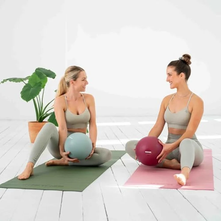 NEOLYMP Pilatesball 20 cm, rutschfester Mini Gymnastikball aus Silikon mit Pumpe für Core-Training, Balance, Yoga und Physiotherapie – Sky Blue – Bild 2