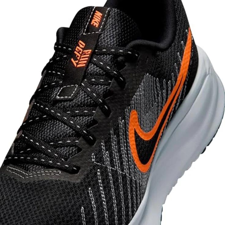 Nike Run Defy Herren Laufschuhe, atmungsaktiv mit flexibler Dämpfung und trittsicherer Gummisohle, schwarz – Bild 7