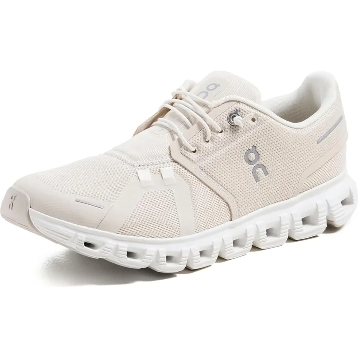 ON Running Cloud 6, Damen Sneakers Schuhe mit atmungsaktivem Mesh-Obermaterial und Gummisohle, Weiß, EU 37 US 6