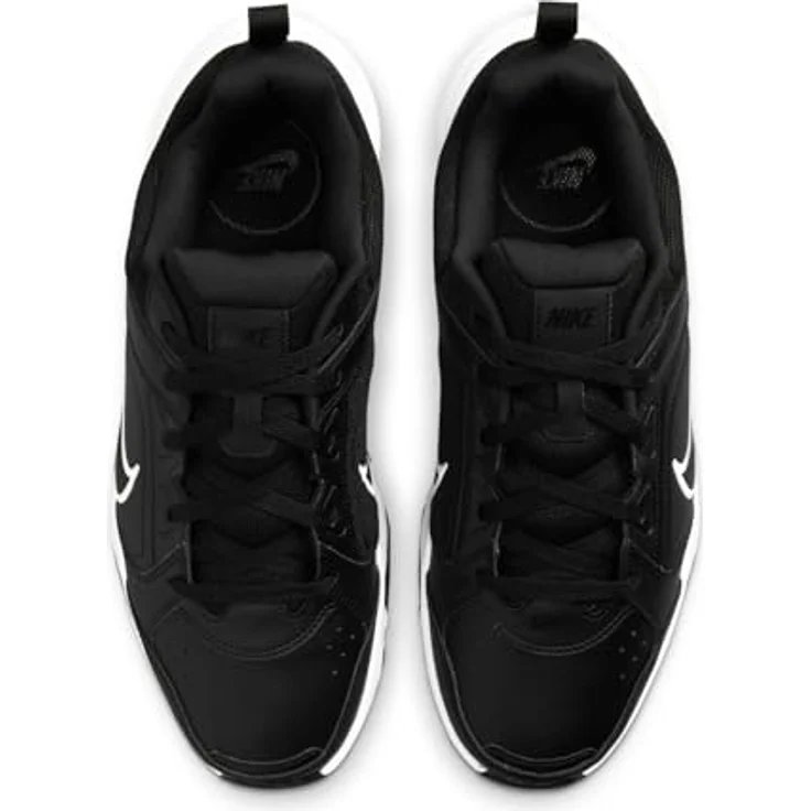 Nike Defy All Day, Laufschuhe aus Leder mit weicher Dämpfung und Gummi-Traktion, schwarz-weiß – Bild 3