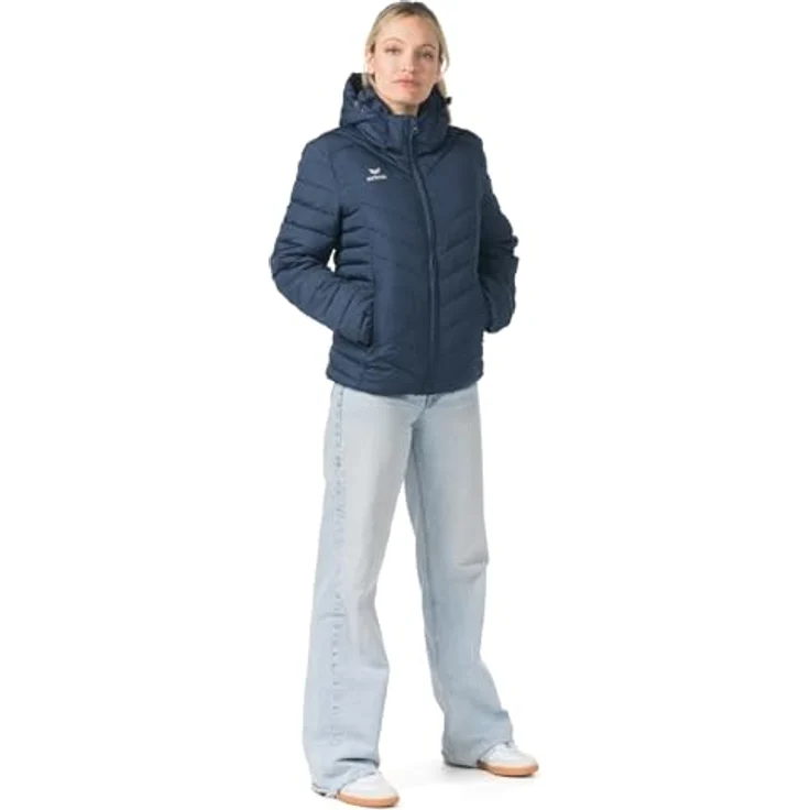 Erima CMPT Steppjacke Damen, dunkelblau, leicht, mit abnehmbarer Kapuze und tailliertem Schnitt, Gr 44 – Bild 3