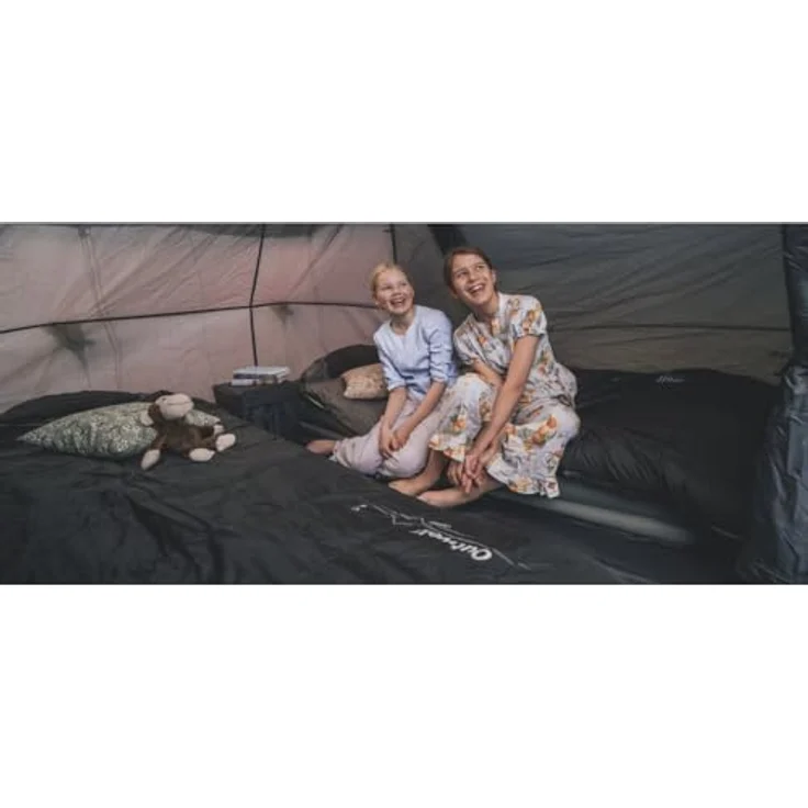 Outwell Contour Midnight Black, Kunstfaserschlafsack (220 cm) mit integriertem Kissen, Reißverschluss und recycelter Füllung für 2 Jahreszeiten – Bild 4