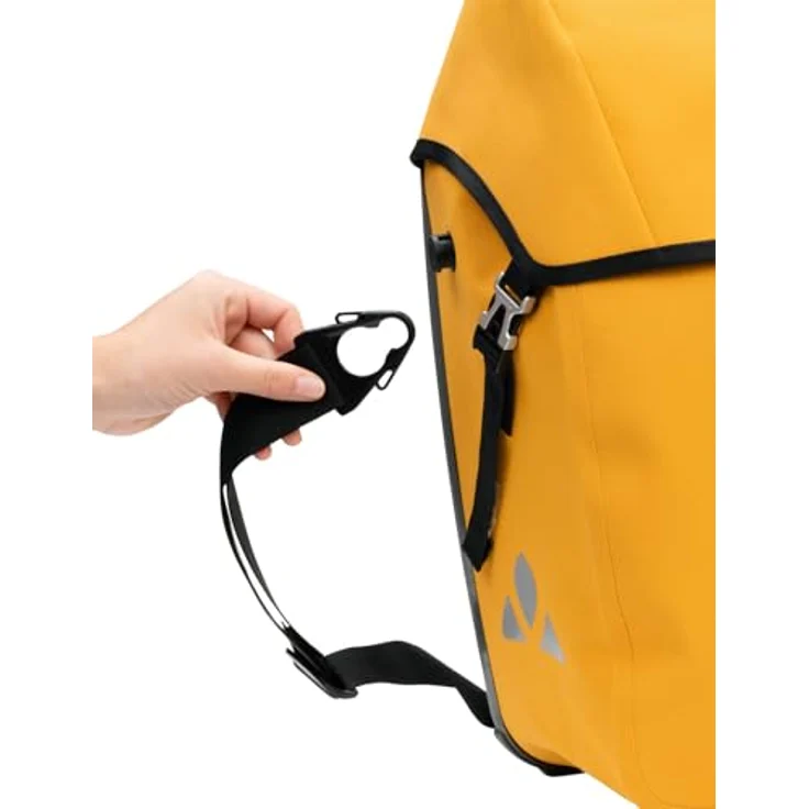 Vaude Velotasche (26 l), Gepäckträgertasche mit Deckelverschluss, wasserdicht und QMR 2.0-System, schwarz – Bild 6
