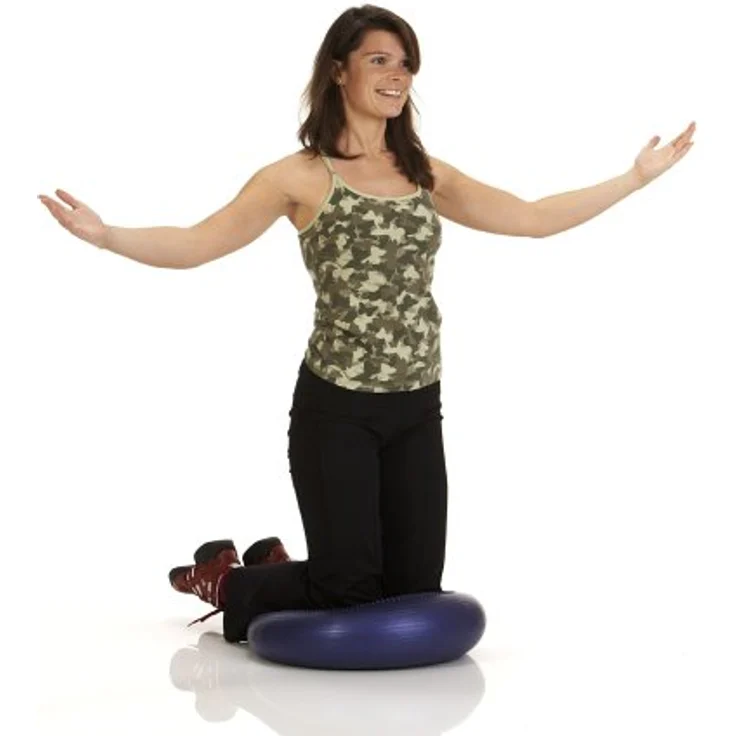 Ballsitzkissen mit Noppen 50 cm GeleichgewichtskissenDynair Ballkissen Level III blau XXL Balancekissen groß für Gleichgewicht Koordination und Stabilität Balance Pad Luftkissen Sitzkissen für Fitness, Yoga, Pilates – Bild 5