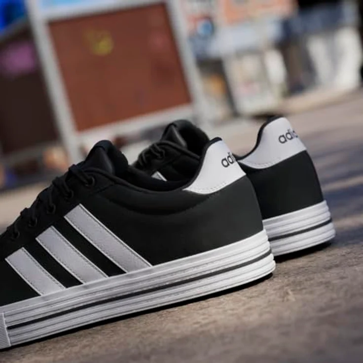 adidas Schuhe Daily 4.0 IF4502, Laufschuhe aus Leder mit Gummiaußensohle und Komfortfutter, recycelte Materialien – Bild 18