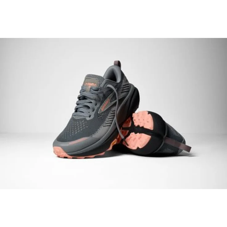 Brooks Cascadia 20 Damen All-Terrain-Laufschuh mit Vibram Megagrip Sohle, Grey/Grey/Peach, Größe 40.5 – Bild 3