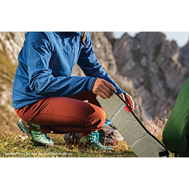 Tatonka Alu-Sitzkissen 35 x 45cm, Faltbare Sitzunterlage mit isolierender Aluminium-Oberfläche für Stadion, Wandern und Trekking, Silber – Bild 5