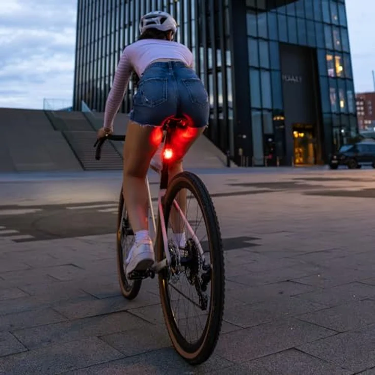 SIGMA SPORT Beleuchtung Sigma Hiro 10, Fahrradbeleuchtung mit hoher Sicherheit und Sichtbarkeit – Bild 4
