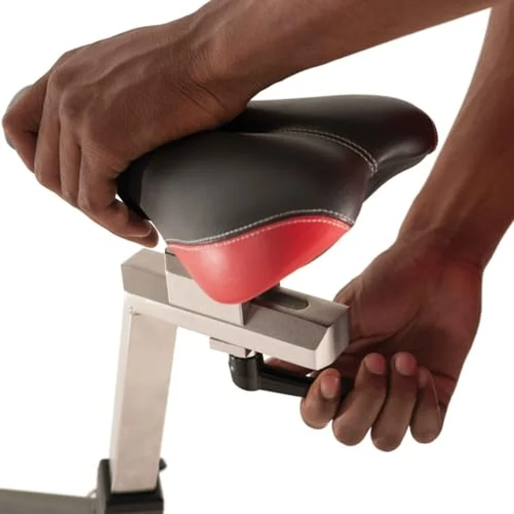 MATRIX Fitness Indoor Cycle ES, Ergometer mit 21kg Schwungrad, Microadjust-Widerstand und verstellbarem Sportsattel – Bild 5