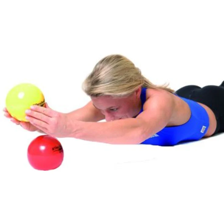 TheraBand Gewichtsball Soft Weight Grün | 2,0 kg – Bild 2