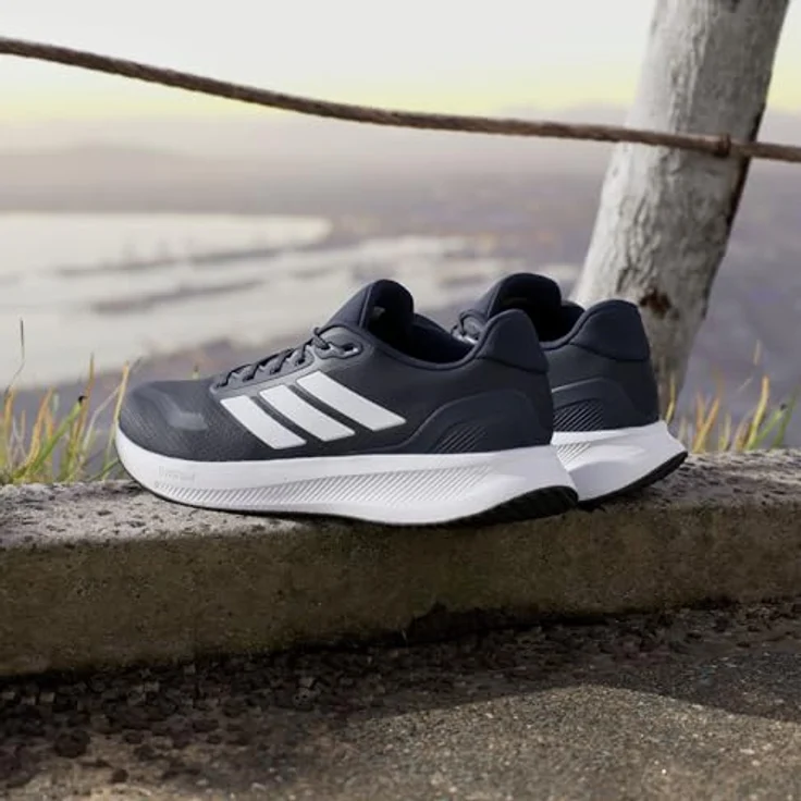 adidas RUNFALCON 5, Herren Laufschuh in Blau, Größe 7.5 mit optimaler Dämpfung und atmungsaktiver Obermaterialkombination – Bild 2