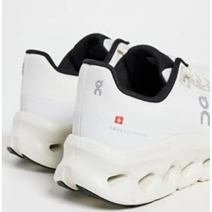 ON Cloudtilt 3WE10052531, Laufschuhe mit Cloud Tec®-Technologie, Bicolor-Design, atmungsaktiv und rutschhemmendem Profil – Bild 3