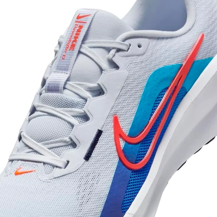 Nike Downshifter 13, Laufschuh für Herren mit atmungsaktivem Sandwich-Mesh, grau, Gr. 441/2 – Bild 2